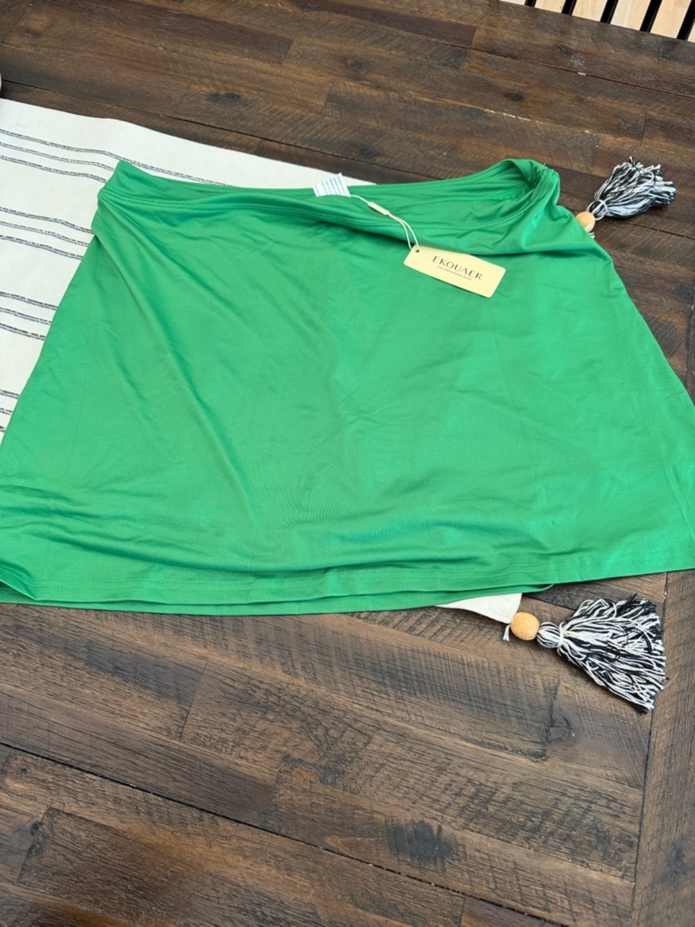 Ekouaer Green Mini Skort— Sleek Everyday Staple